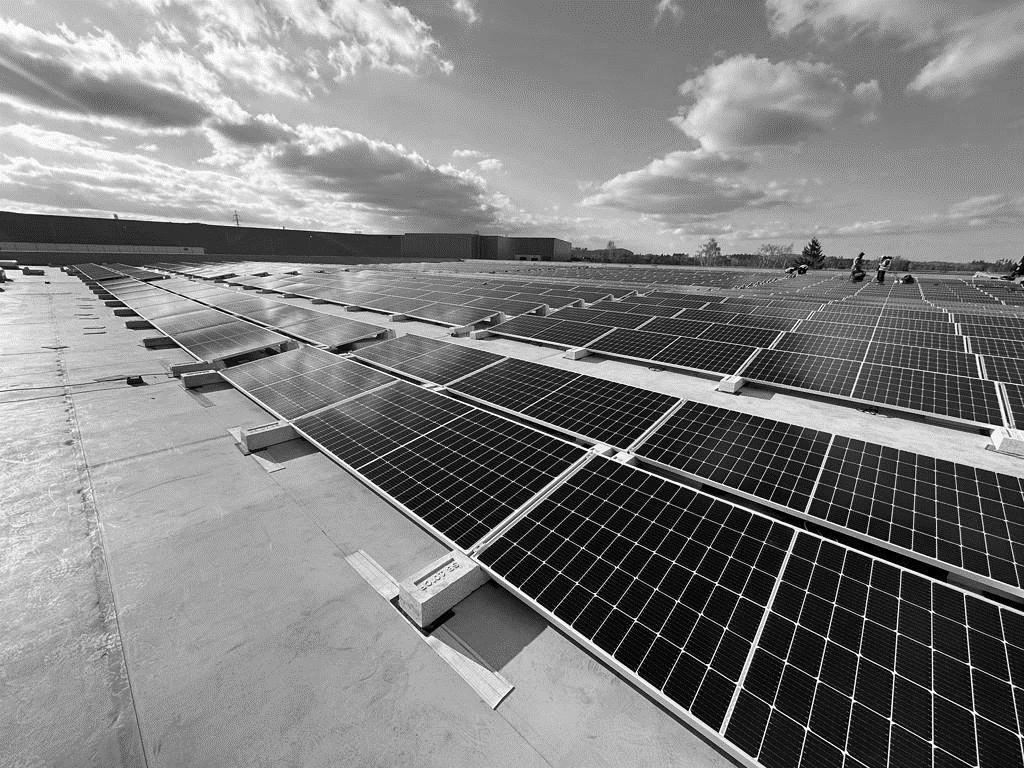 Jipocar – LCJ Invest, a.s. – Dodávka fotovoltaického systému a dieselového generátora vrátane AC/DC časti a dispečerského riadenia
