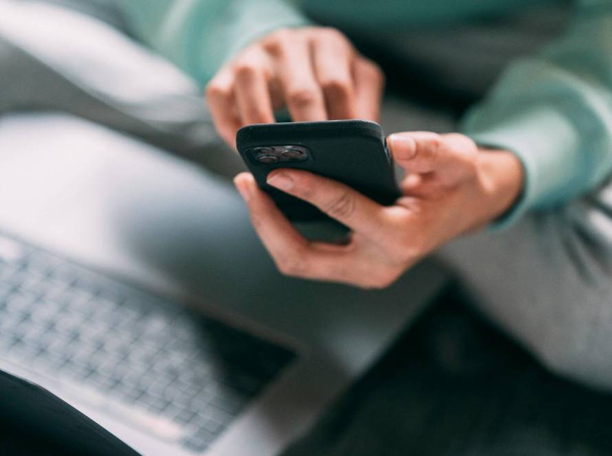 Japanese yen notes and coins on a planner