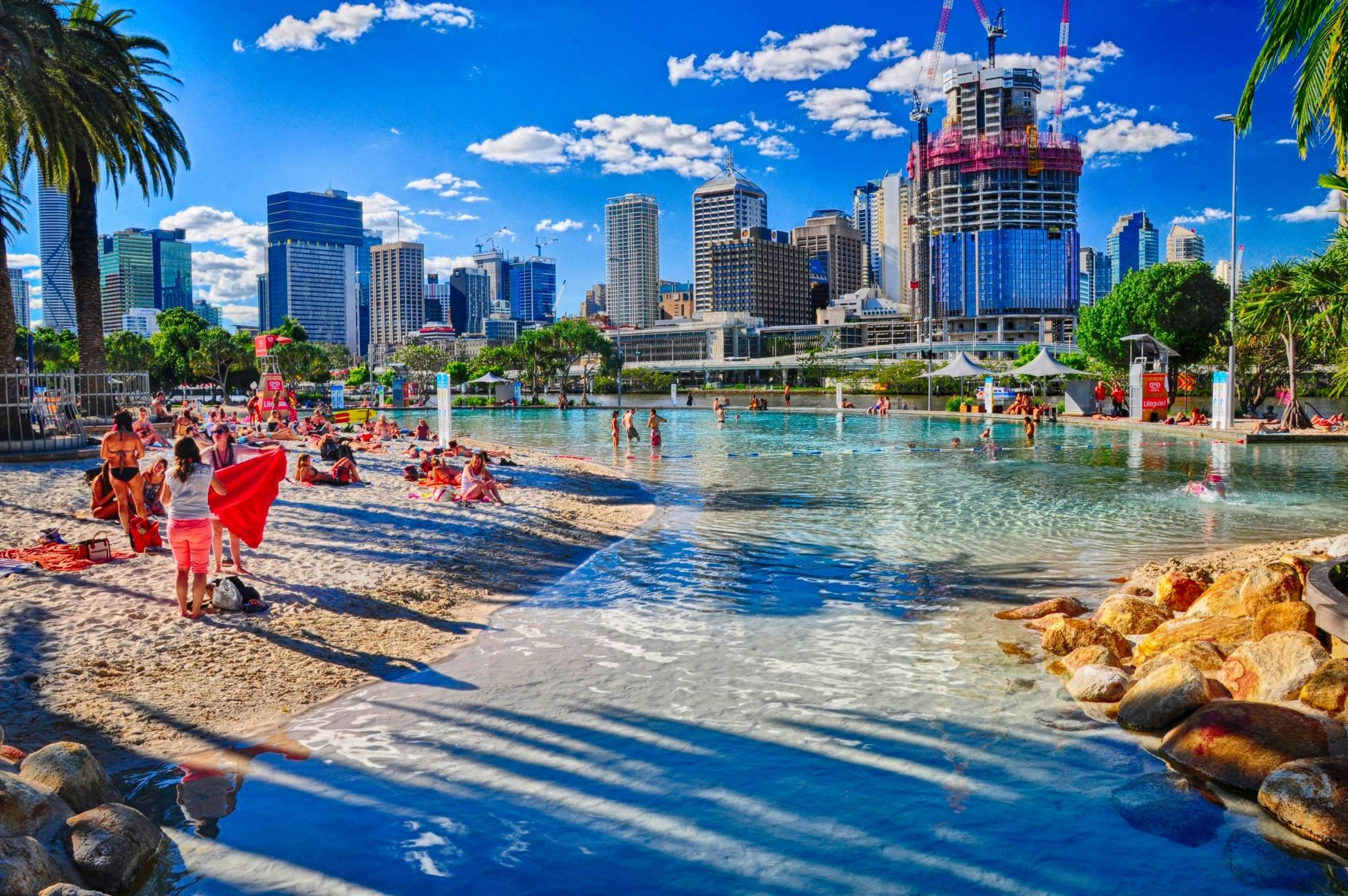 A picture of the brisbane beach and a great free thing to do in brisbane.
