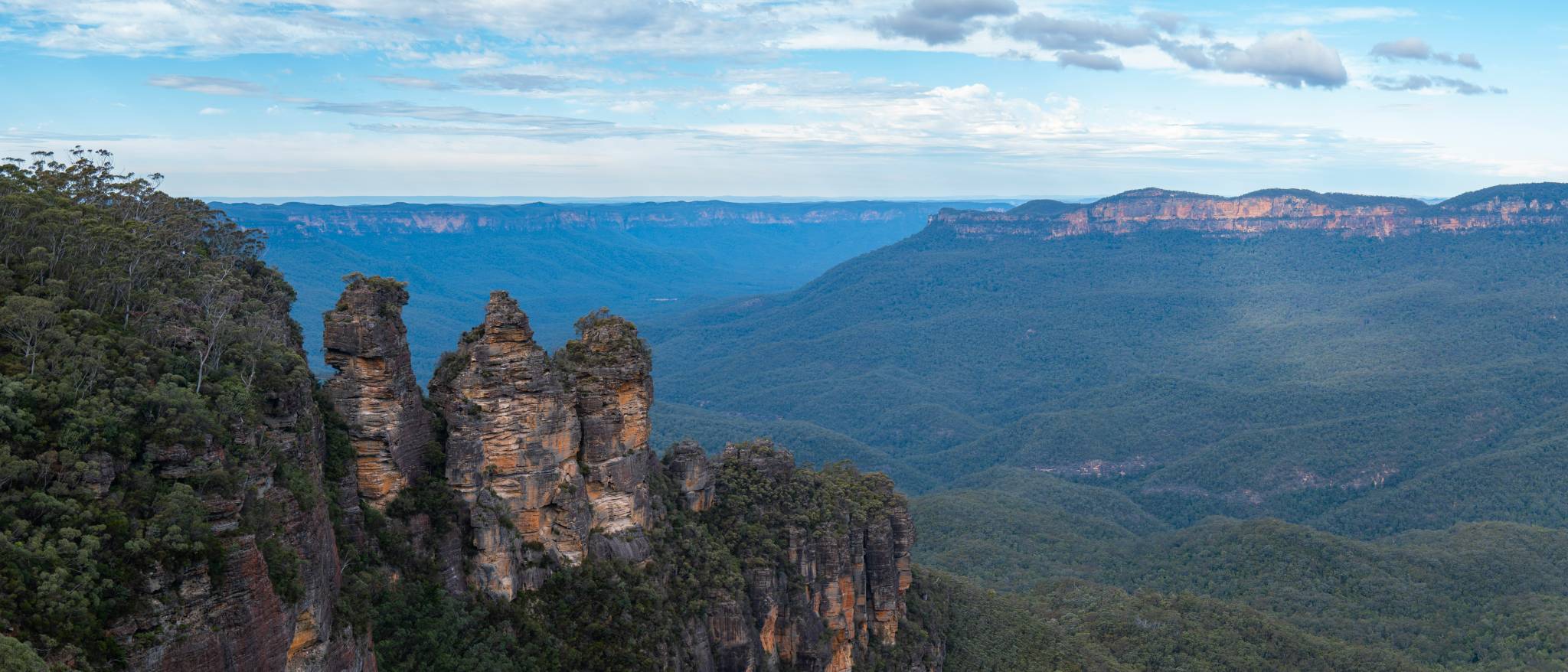 Blue mountains outside sydney.