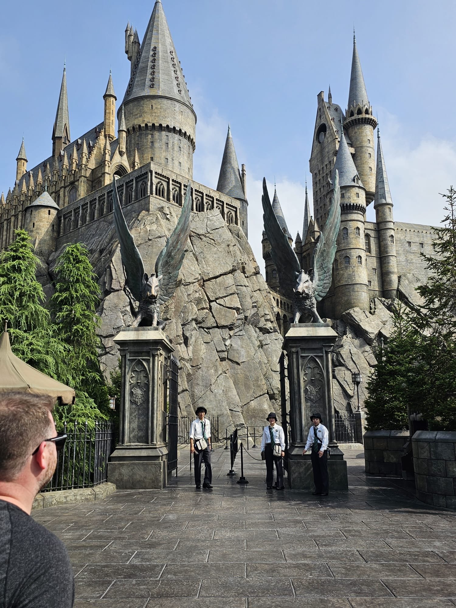 Darren at Hogwarts at universal japan