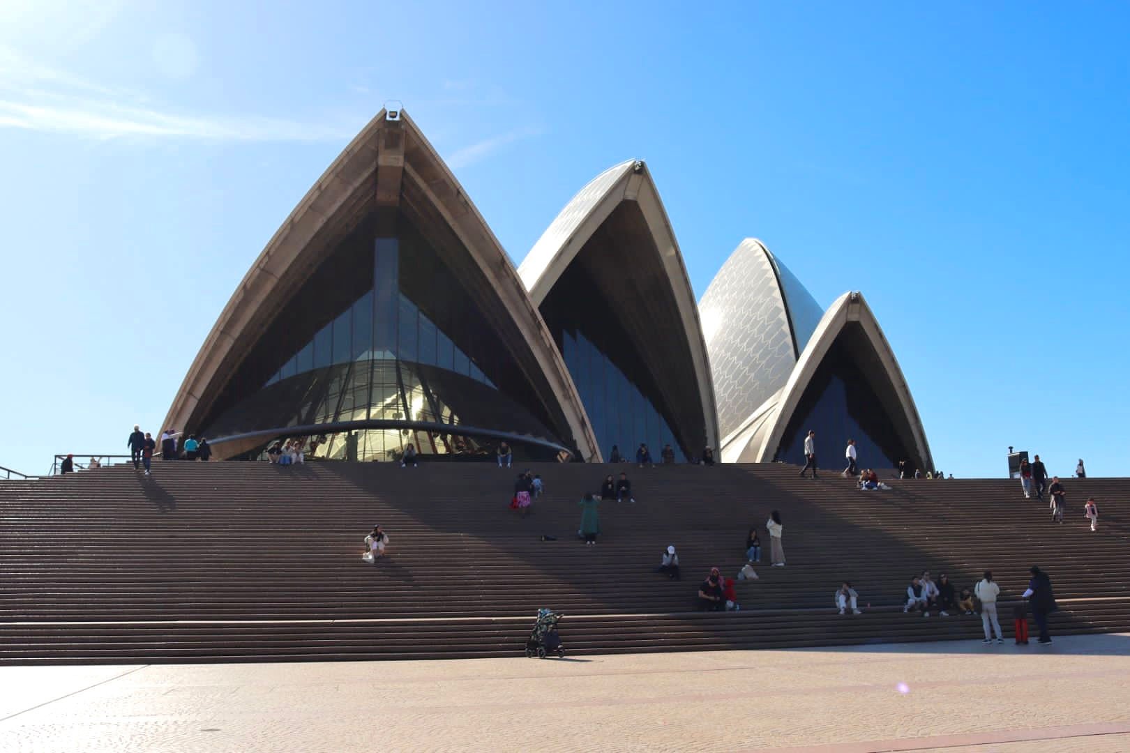 Sydney opera house forecourt