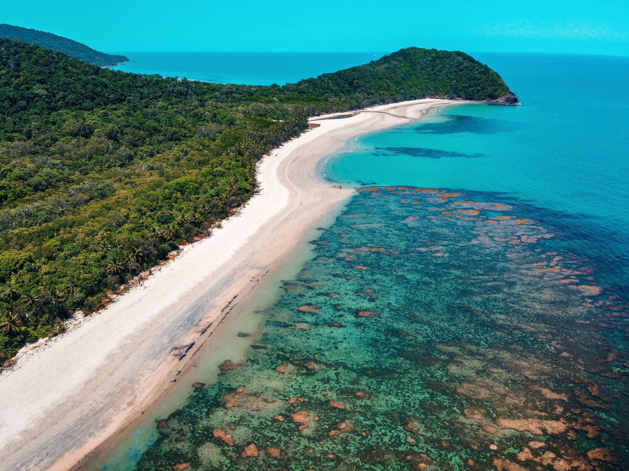 The Great Barrier Reef by Helicopter