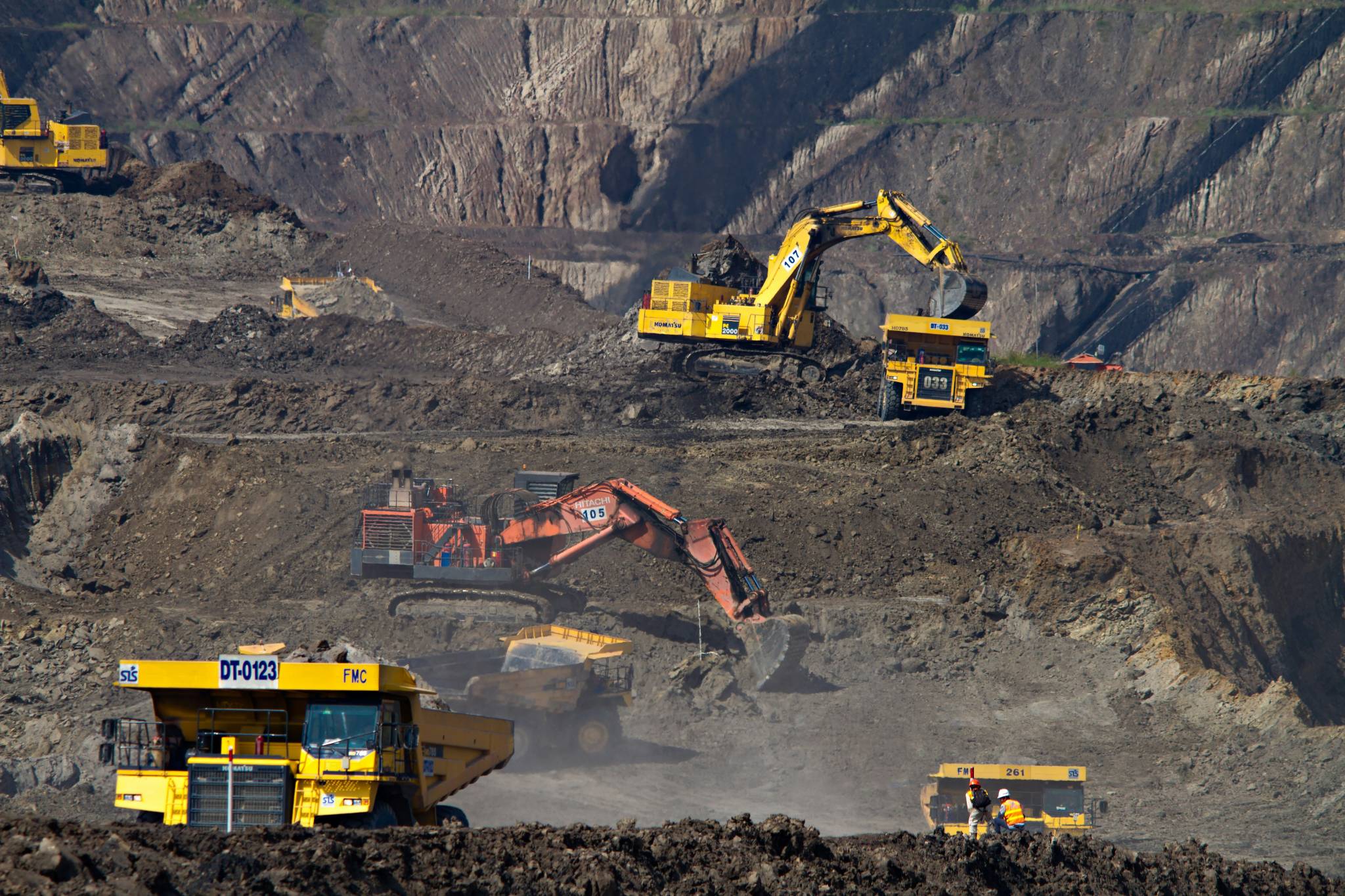 Can You Get FIFO Mining Jobs With No Experience?