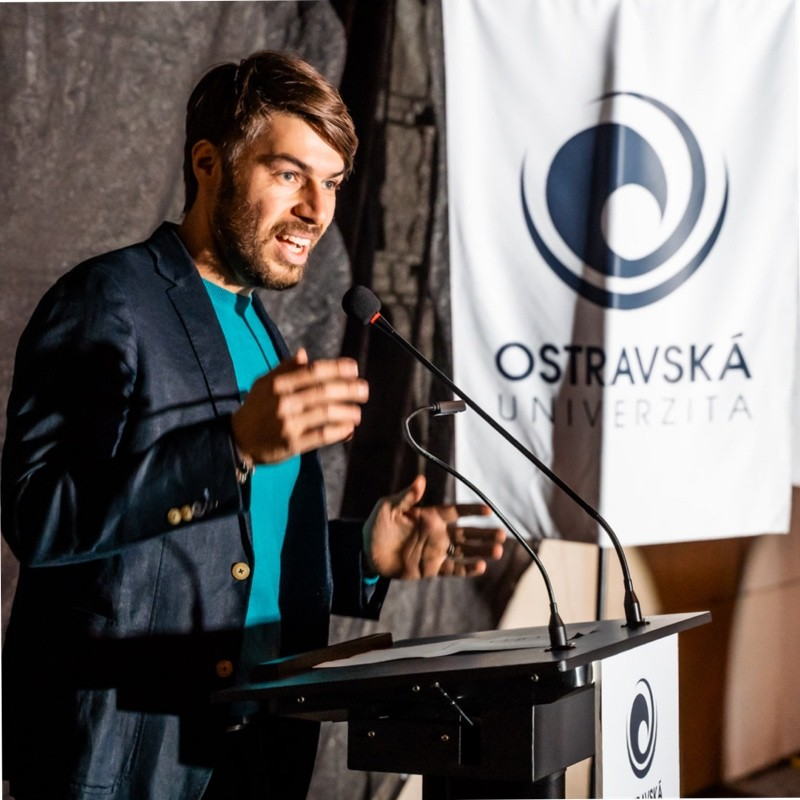 Adam Soustružník, manažer marketingu OU, alumni a ex-předseda České studentské unie a SUS OU