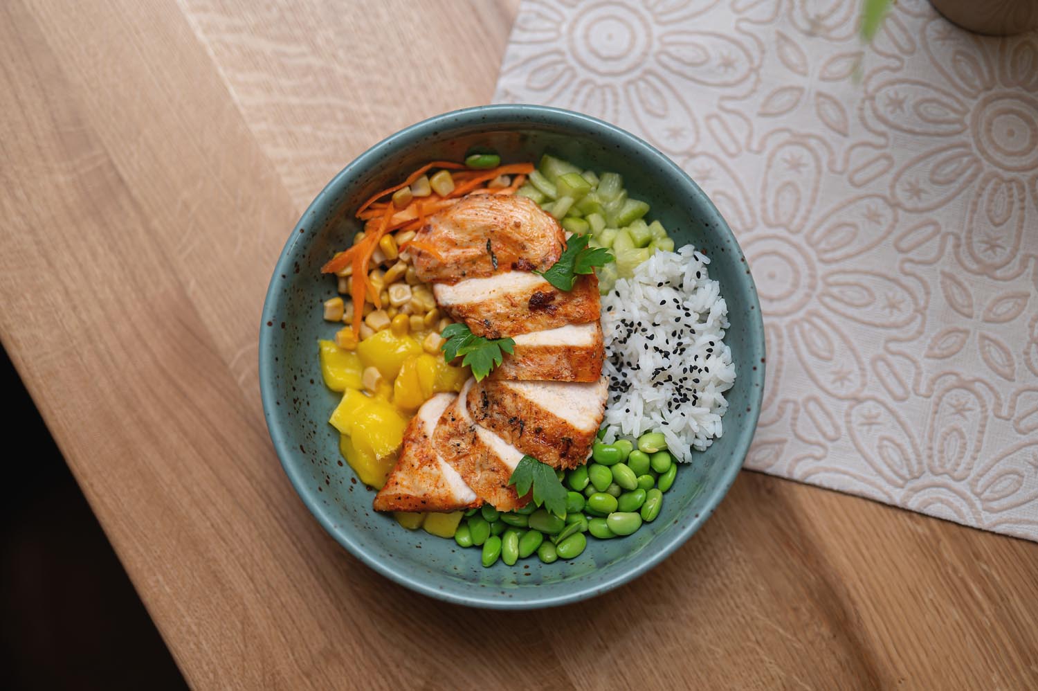 poke-bowl-kura-03