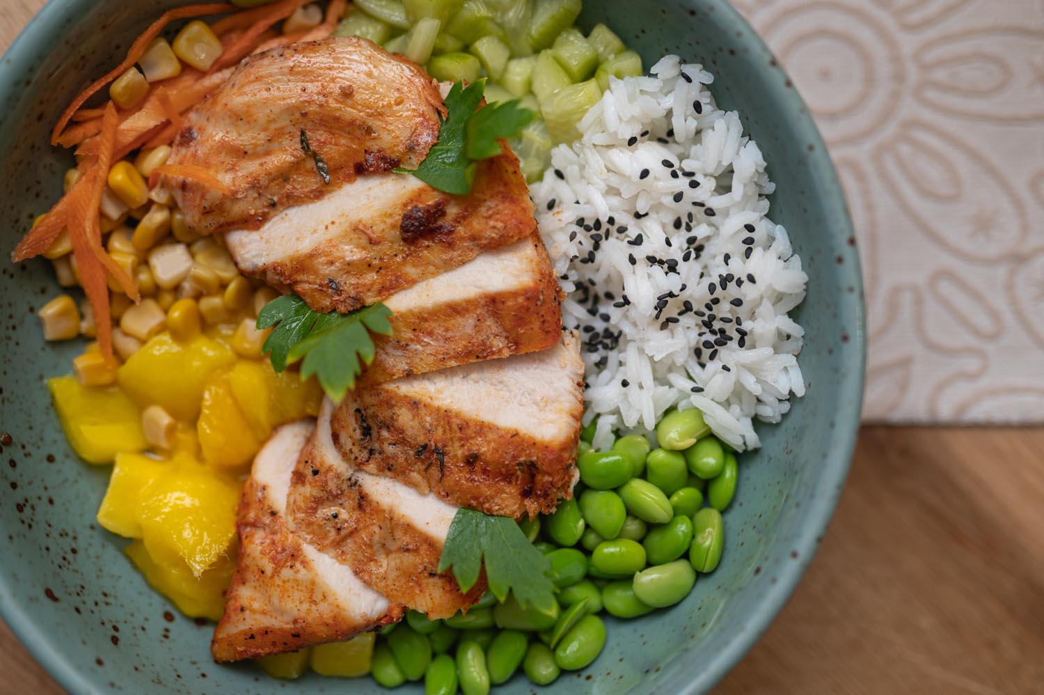 poke-bowl-kura-01
