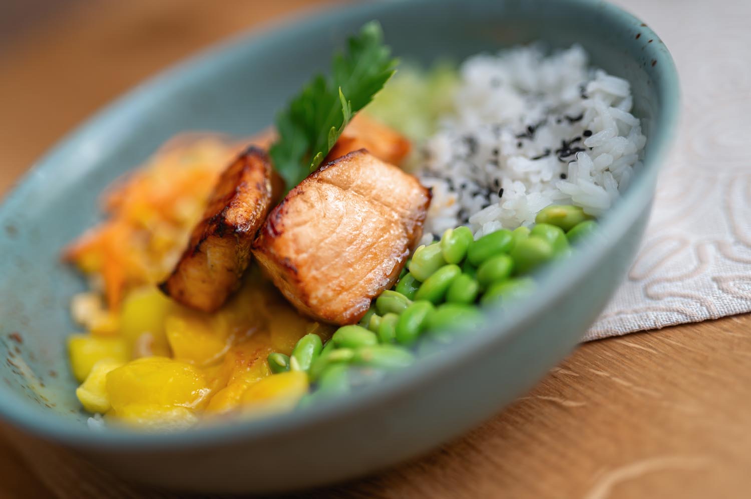 poke-bowl-losos-05