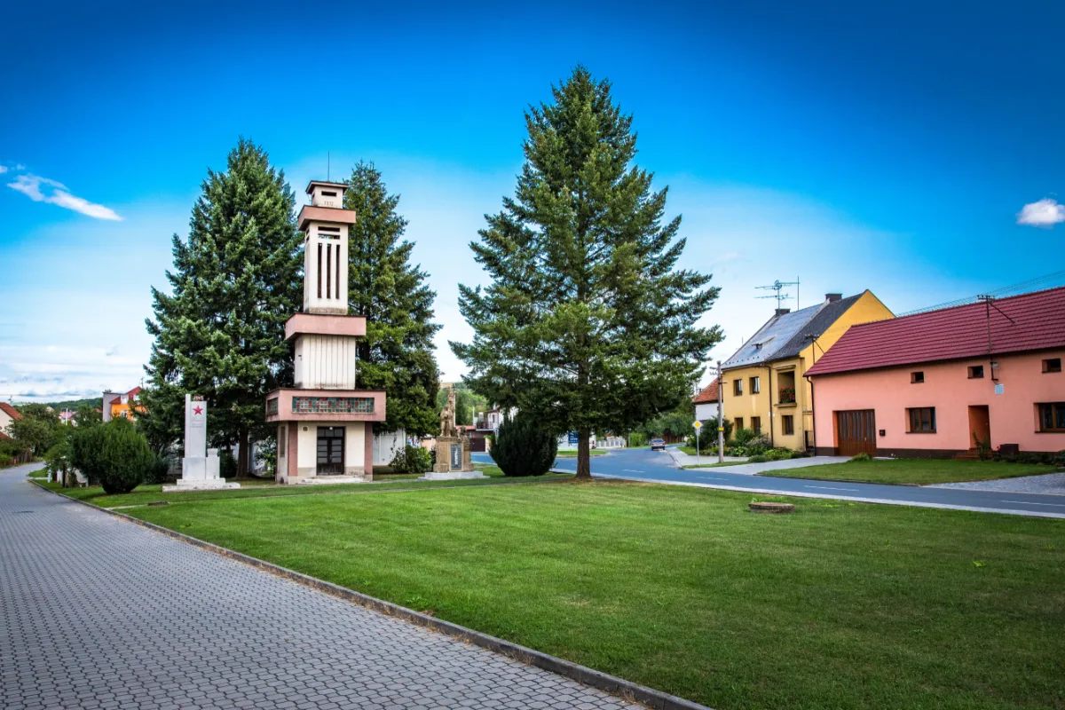 Nedachlebice – slovácká vesnice rybníků a lesů