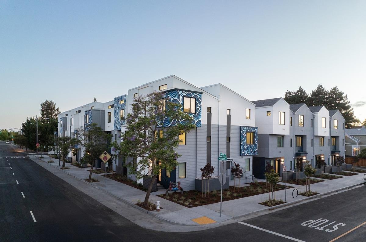 1925 Brush Street