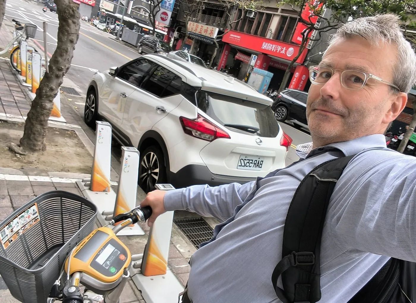 在台北体验 YouBike 共享单车