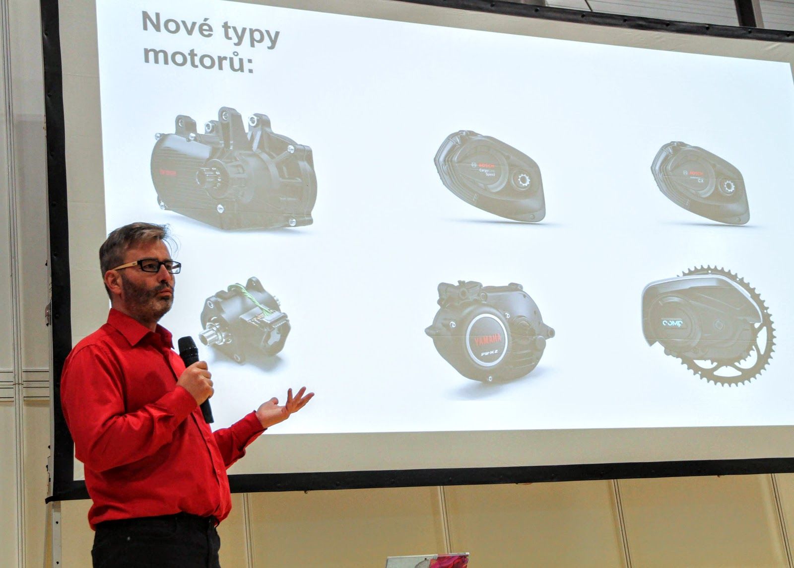 Jakub Ditrich přednáší o nových typech motorů elektrokol