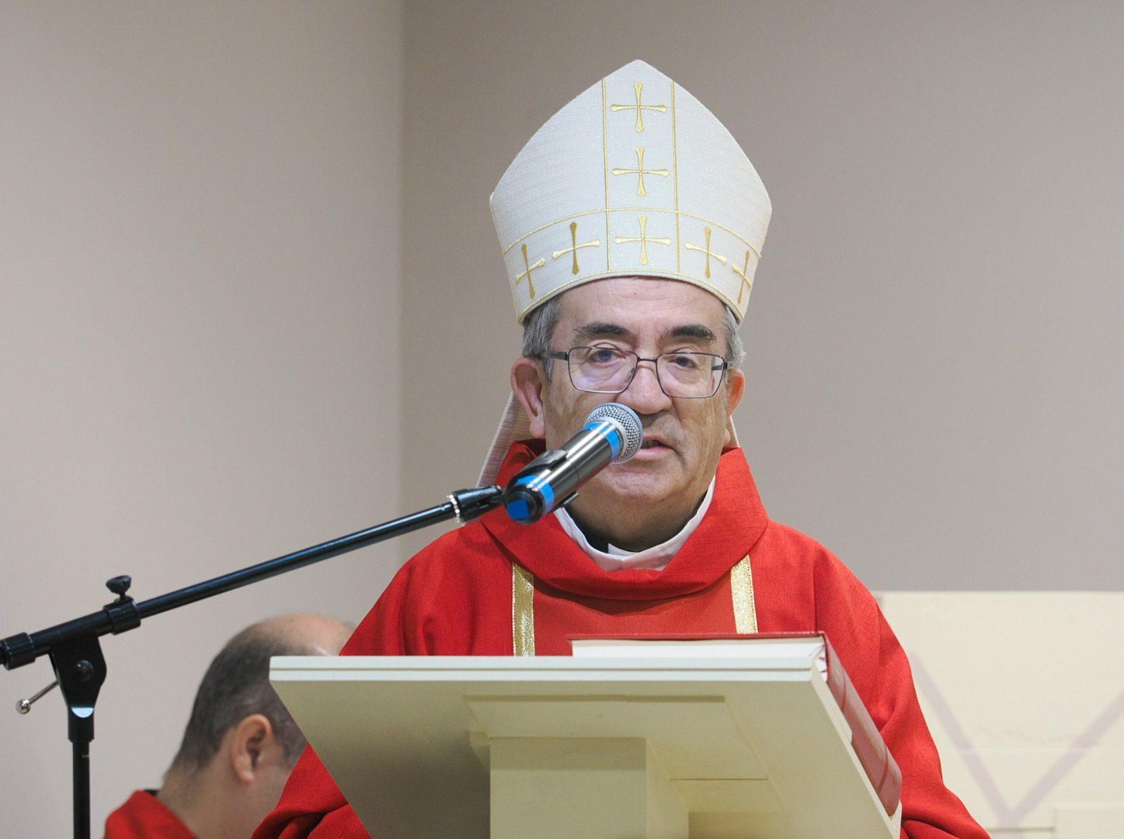 El arzobispo de Valladolid durante la homilía