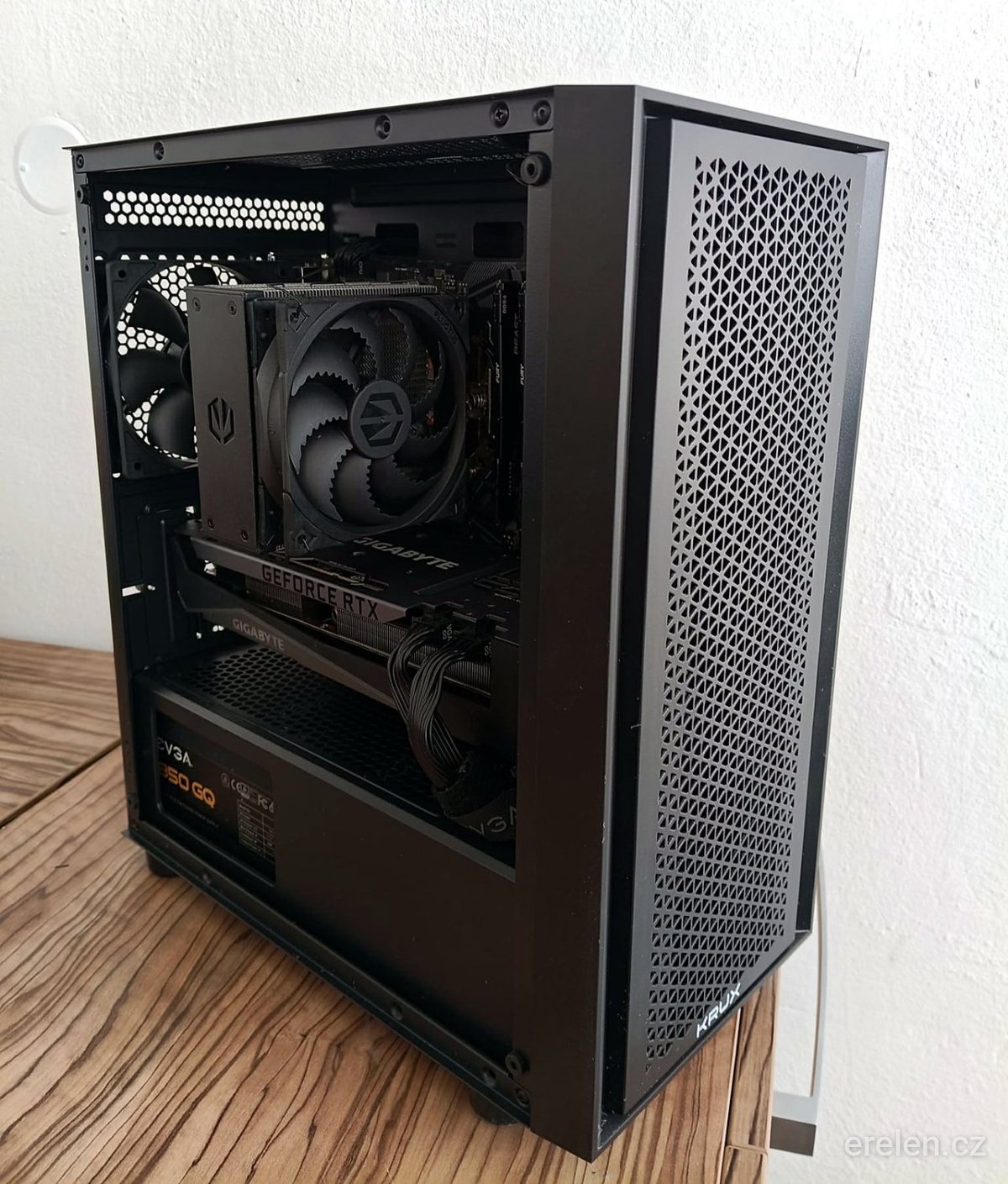 Herní PC AM4 – RTX 3070 Ti / Ryzen 5 5600 / 16 GB DDR4 — AMD Ryzen 5 5600 — NVIDIA GeForce RTX 3070 Ti 8 GB GDDR6X — Erelen Olomouc — foto 1