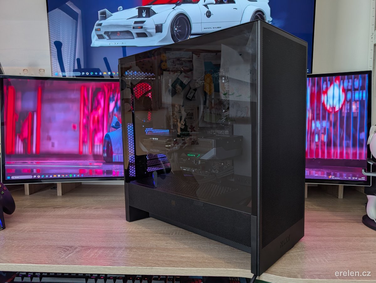 Gaming PC AM5 – RX 9070 XT / Ryzen 5 7800X3D / 32GB DDR5 — AMD Ryzen 5 7800X3D (8 jader / 16 vláken, 3D V-Cache) — Gigabyte Radeon RX 9070 XT Gaming OC 16GB — Erelen Olomouc — photo 1