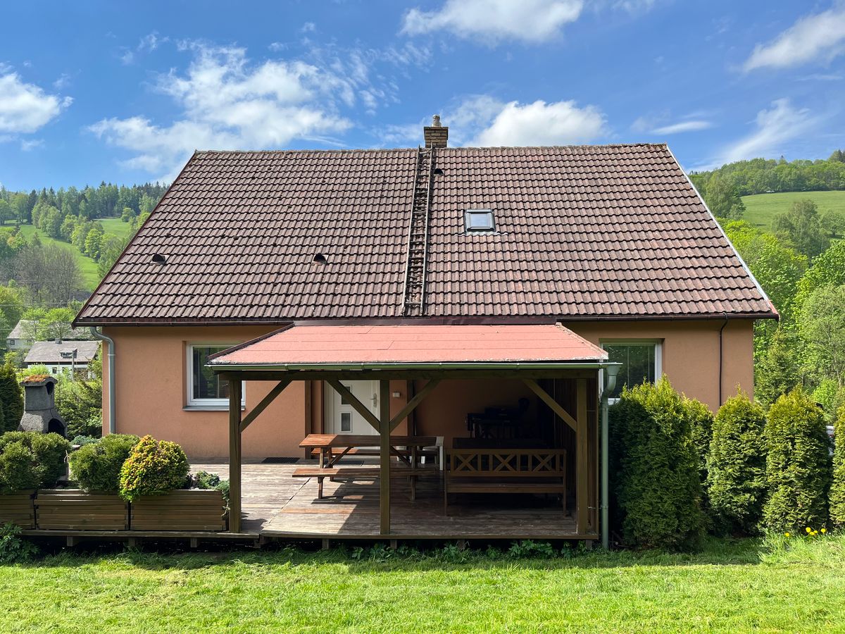 Chata U Pána - pohled na pergolu