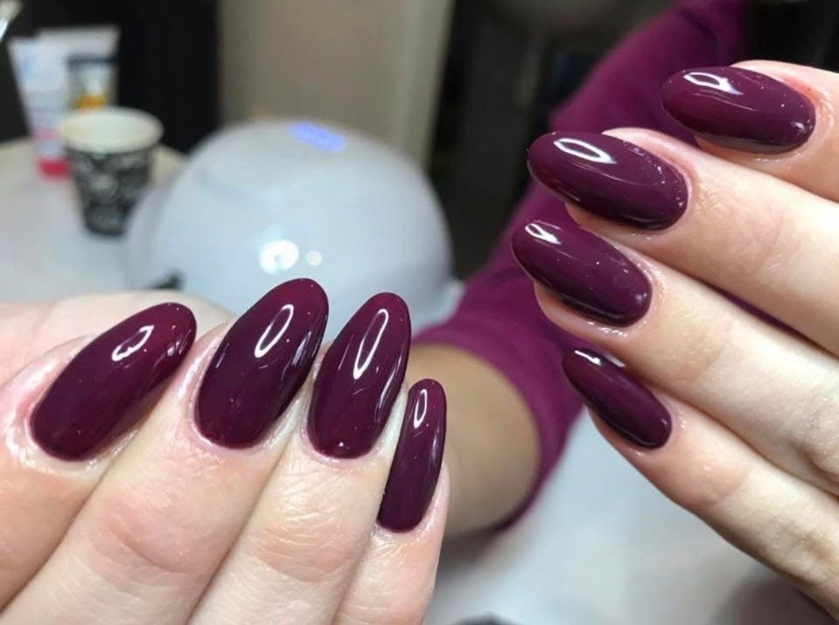 Elegant gel nails