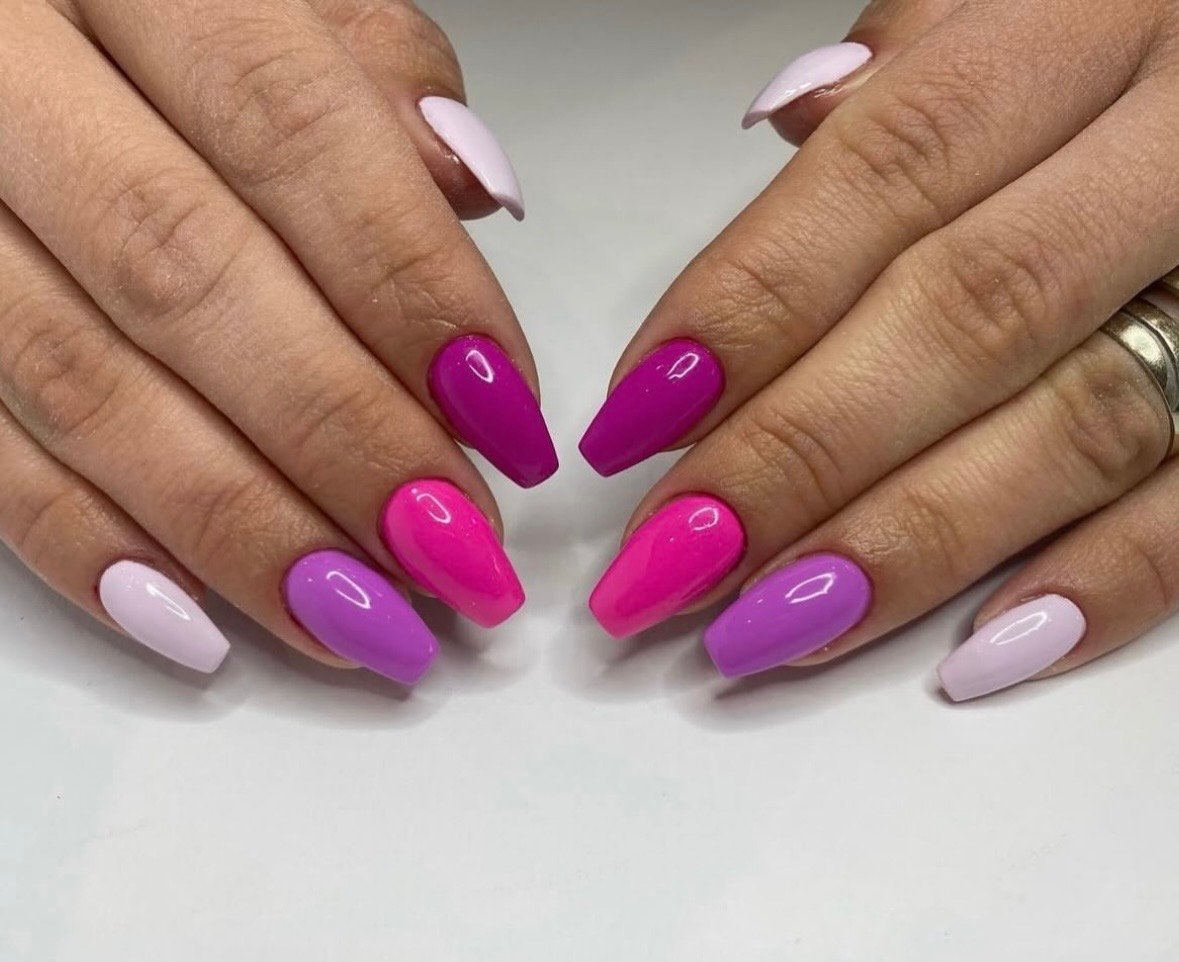 Colorful pink and purple nails