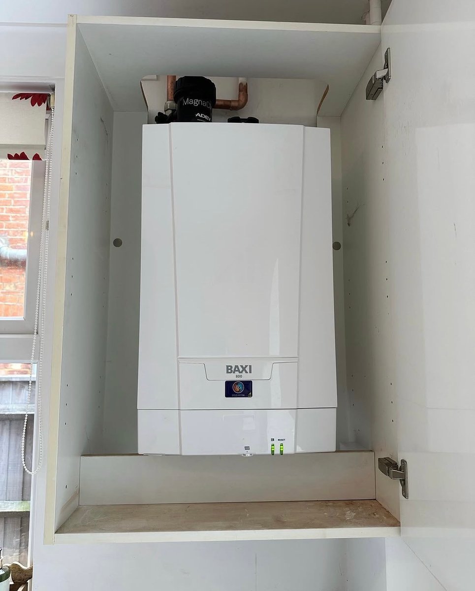 Baxi — Baxi 800 combi, cupboard installation