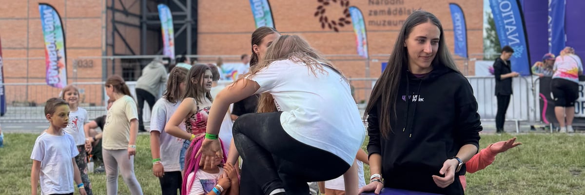 UMPARK akrobatická show na školní akci
