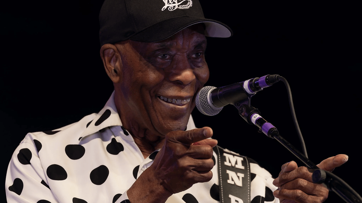 Buddy Guy 6/17/23 concert hero photograph