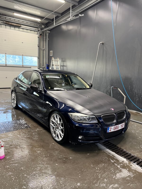 BMW E90 carbon kap wrap wasstraat – BEDA Garage