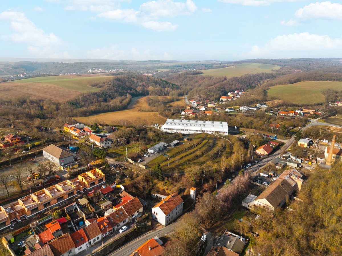 Letecký pohled na dům a okolí