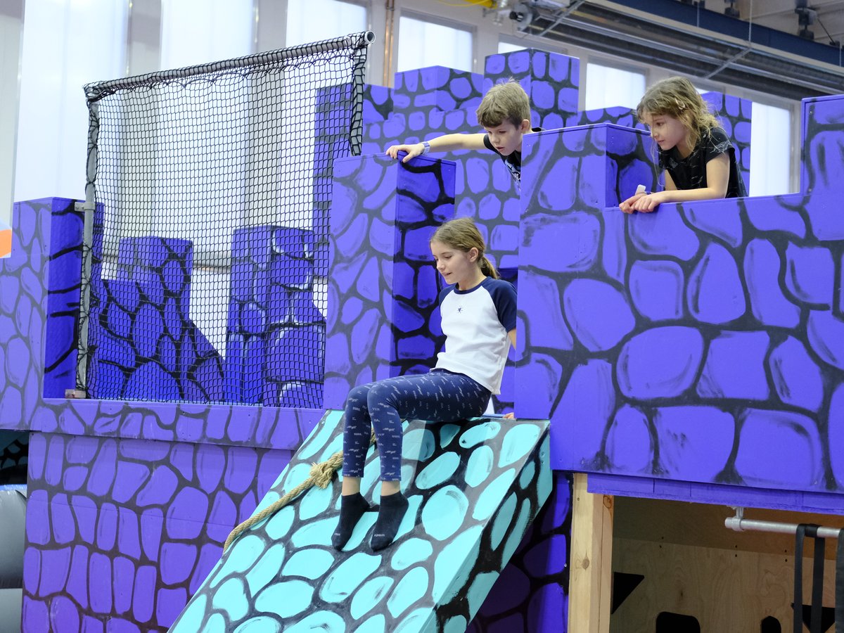 Hradby & Jump Tower – foto 2