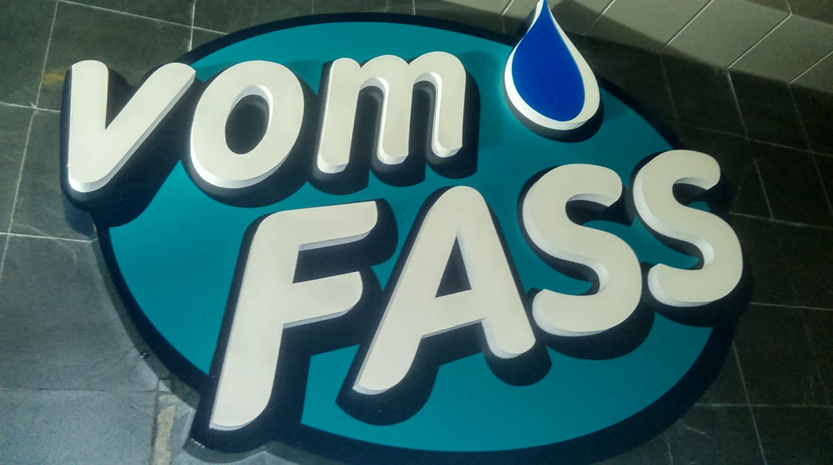 3D dimensional interior lobby sign for specialty food retailer vom FASS