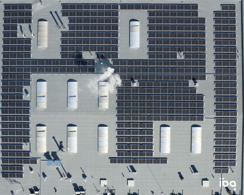 METRO Cash & Carry – Strešná fotovoltaická elektráreň, lokálny zdroj pre prevádzku METRO