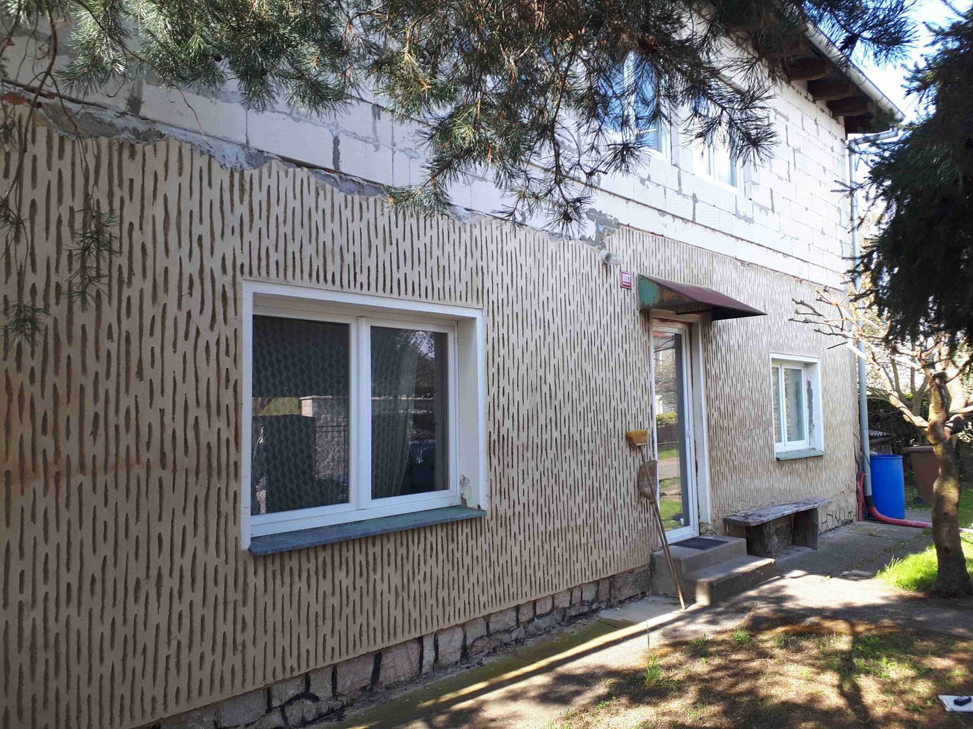 Fasáda Černošice - systém Ceresit Ceretherm EPS — před 2