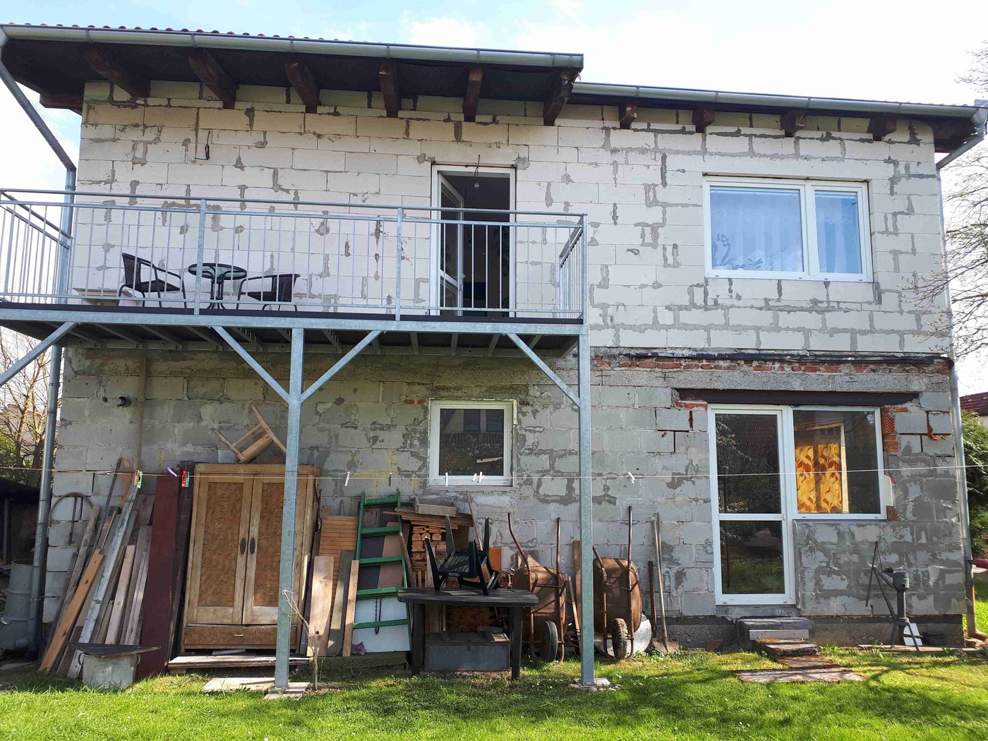 Fasáda Černošice - systém Ceresit Ceretherm EPS — před 1