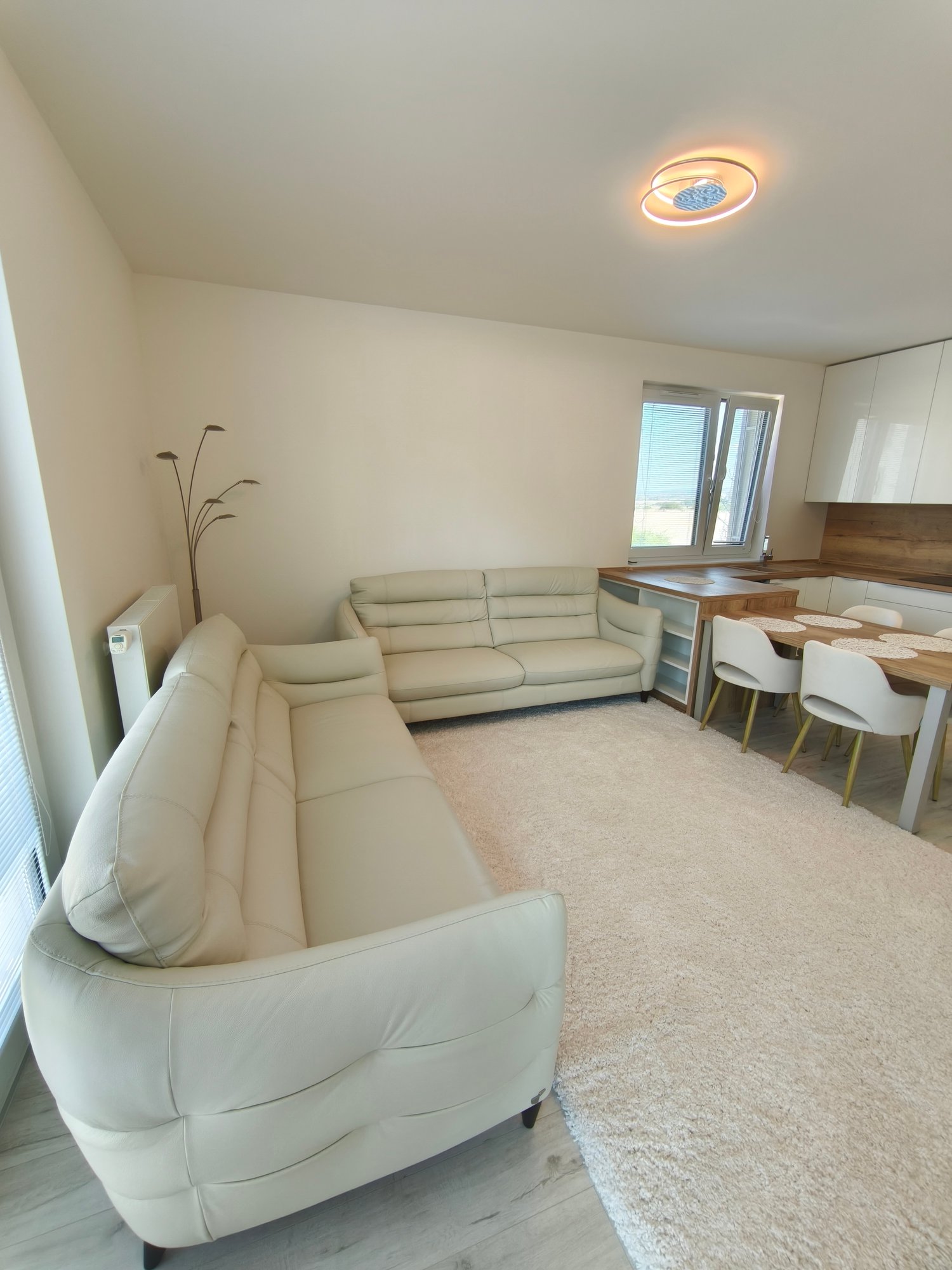 Obývačka – pohľad 2