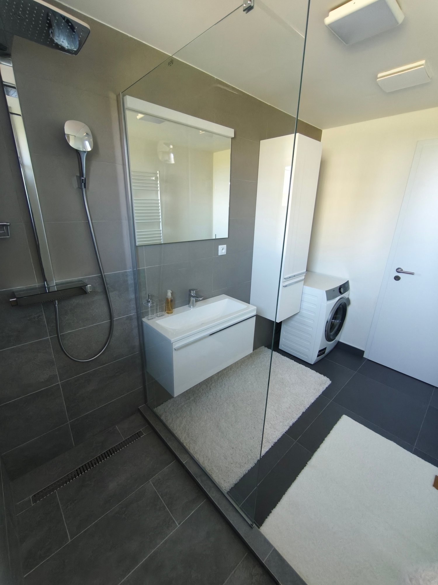 Kúpeľňa – sprchový kút