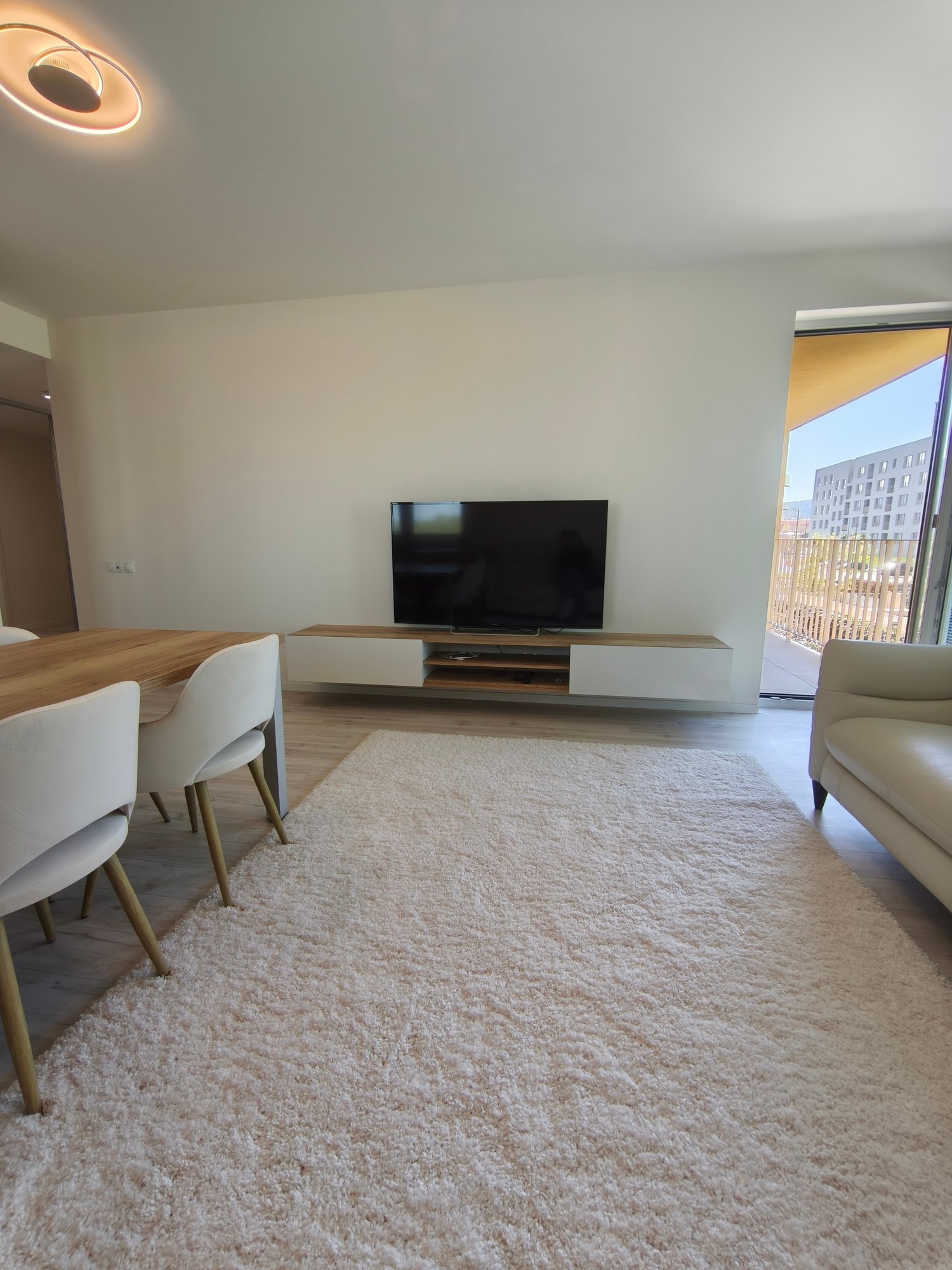 Obývačka – pohľad 1