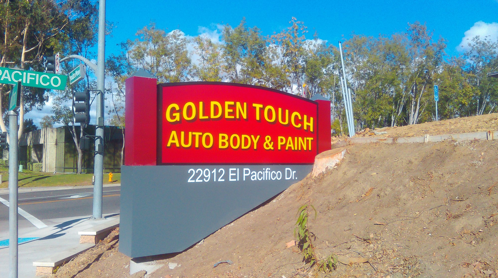 Illuminated monument sign for Golden Touch Auto Body, Orange County CA