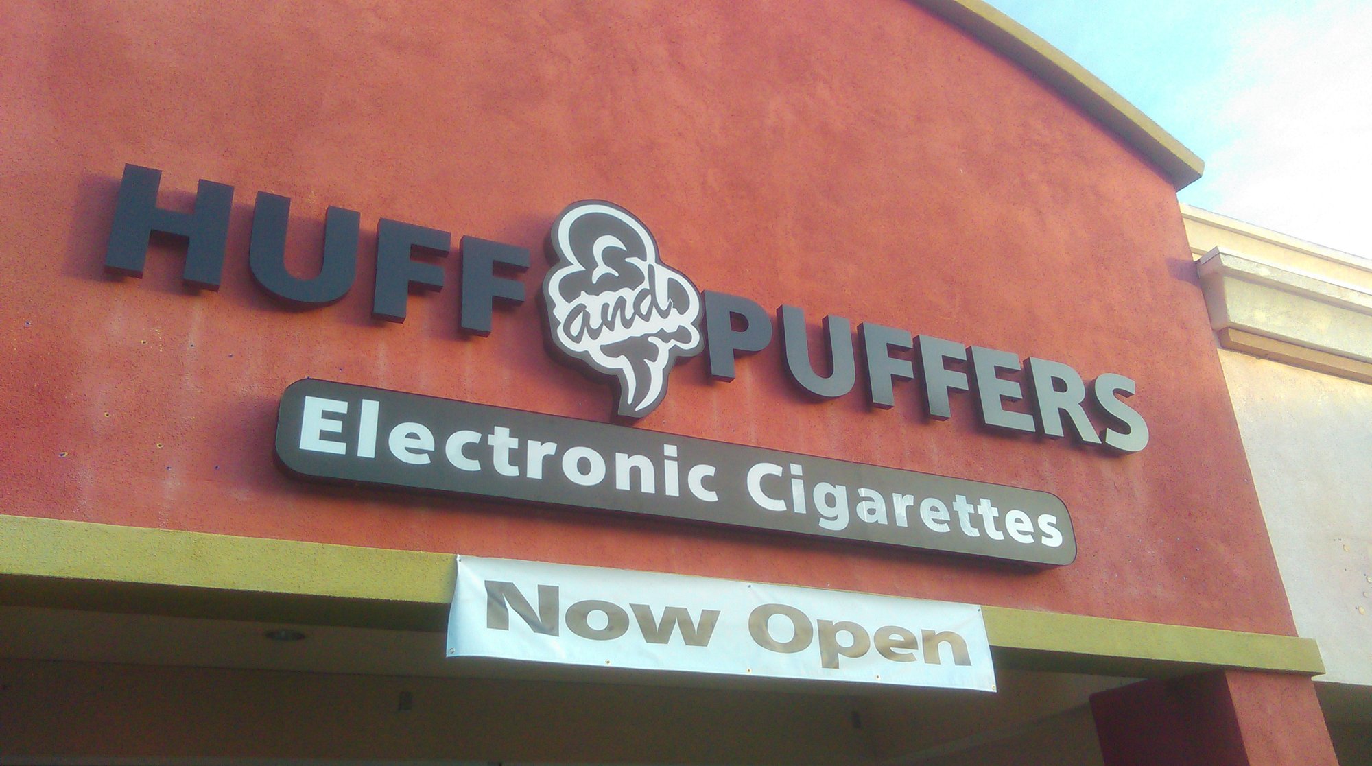 Custom dimensional building letters on commercial storefront