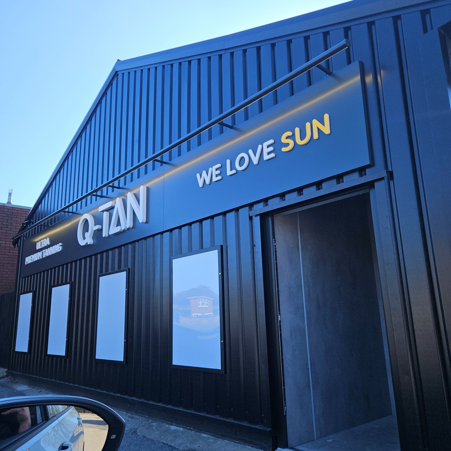 Q-TAN Parkhead Bishop Auckland salon exterior