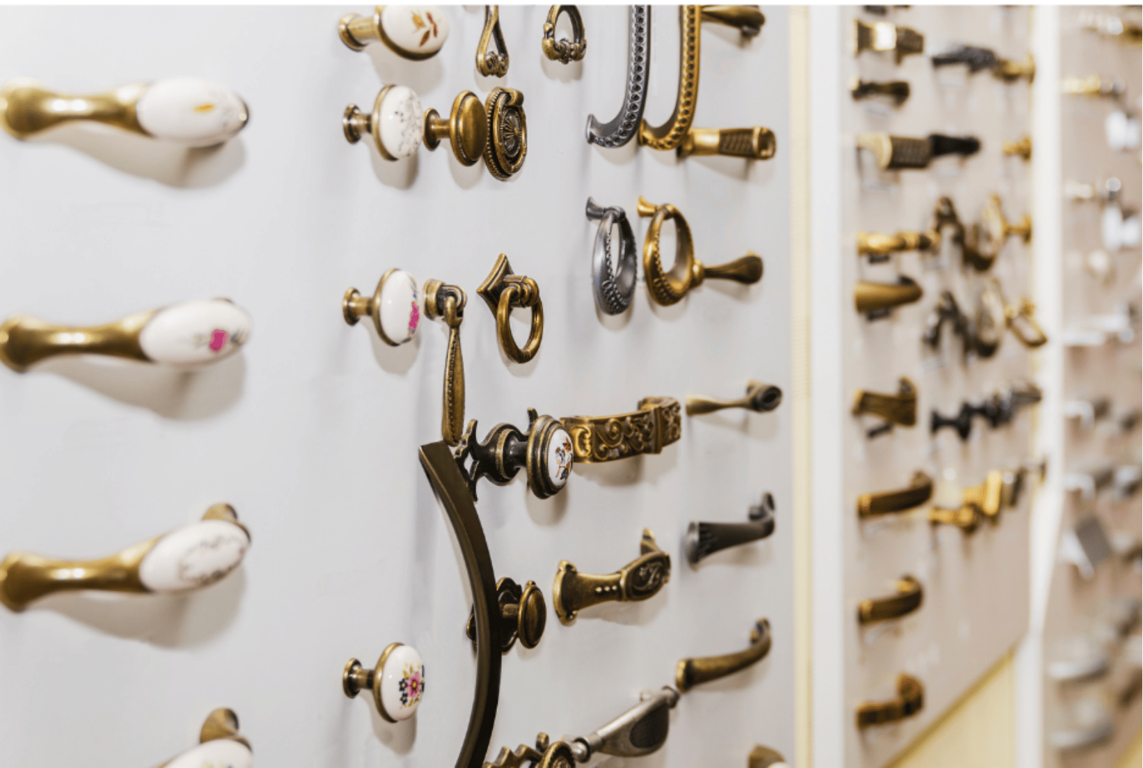 Nábytkové kování