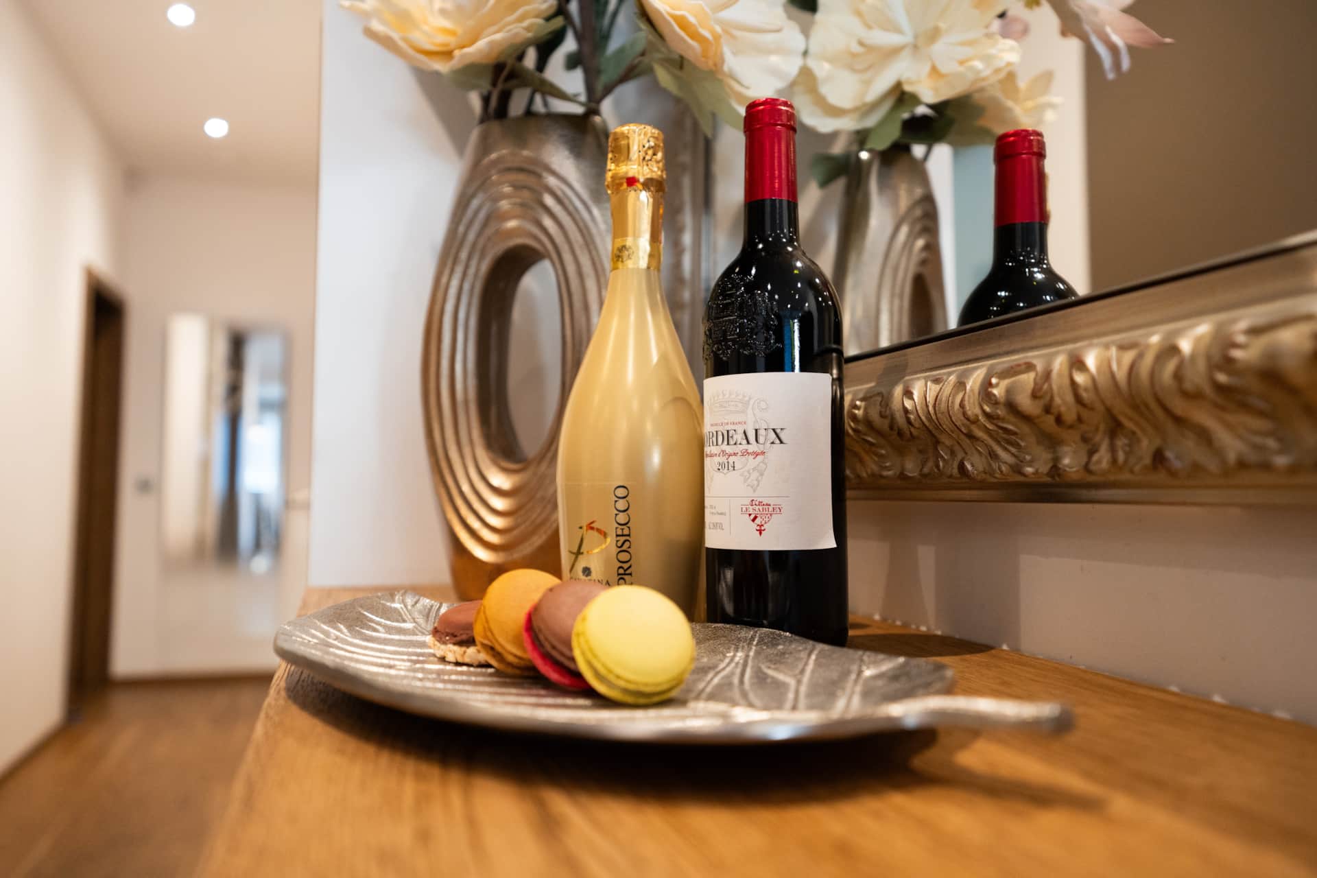 Architectural detail E1