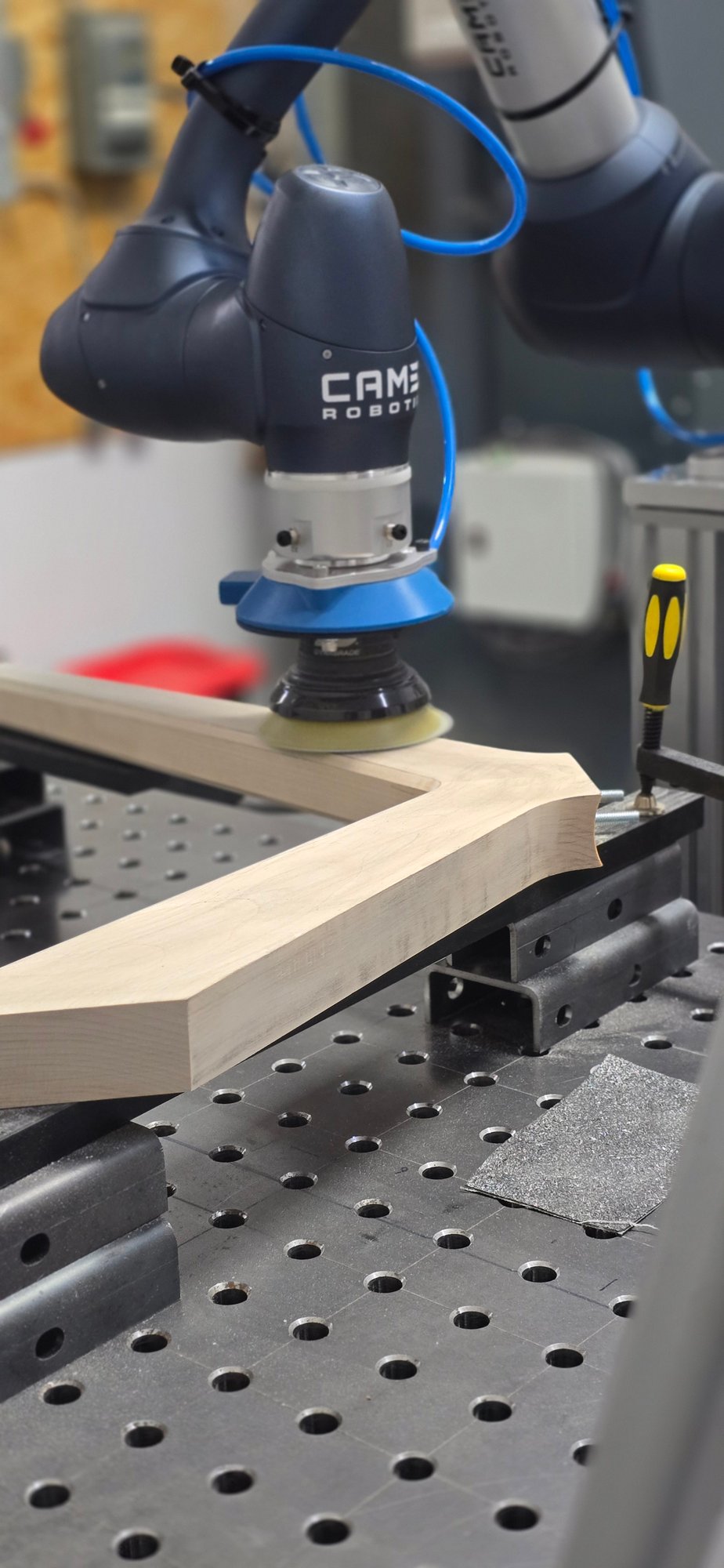 Sanding cobot in operation