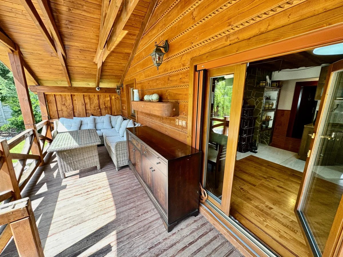 Zastrešená terasa hlavného domu