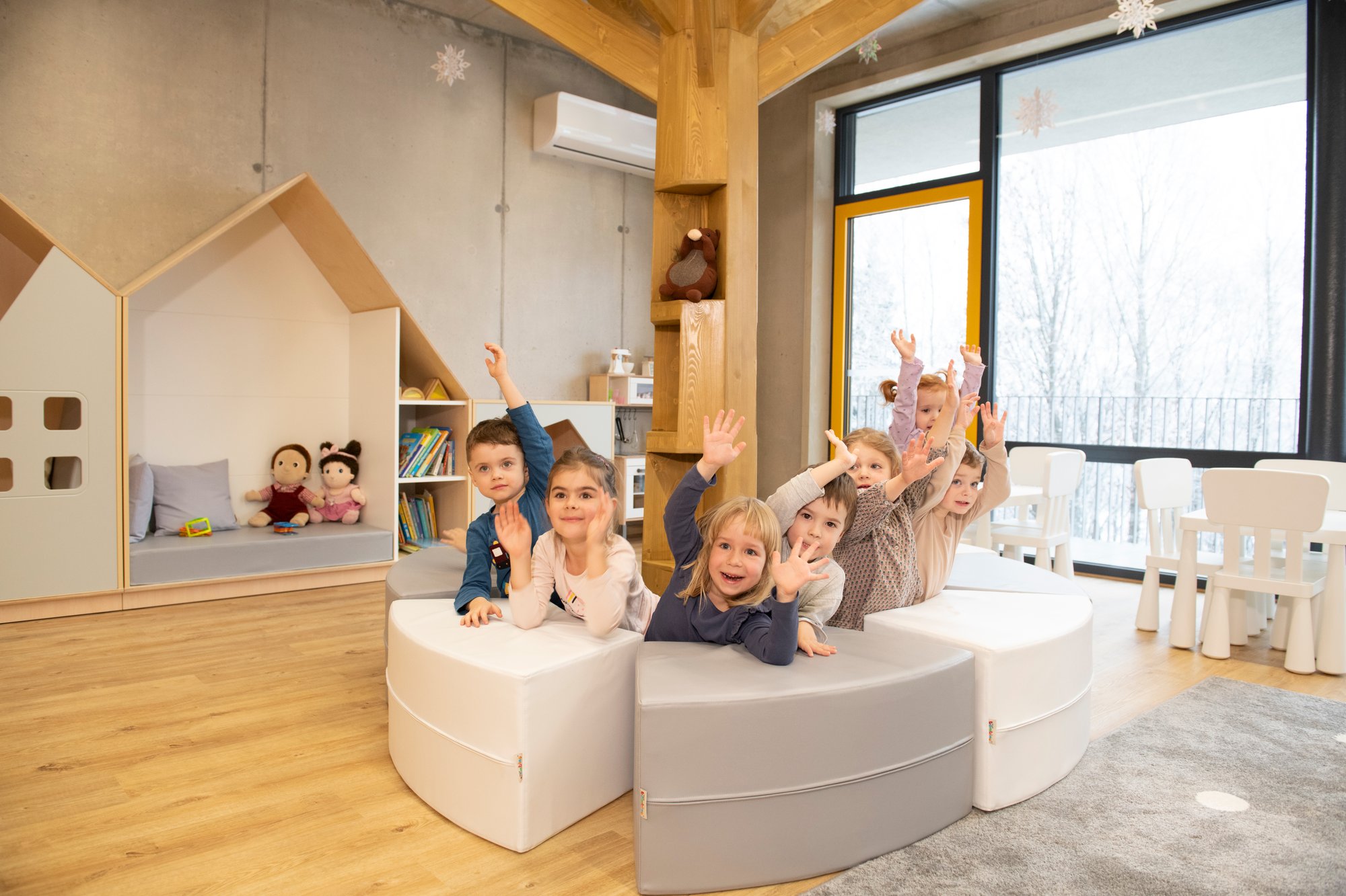 Radostné deti v NAŠA ŠKÔLKA