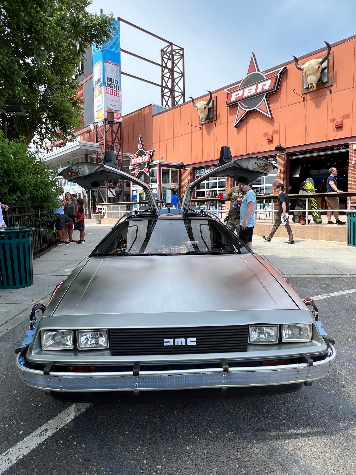 DeLorean Time Machine