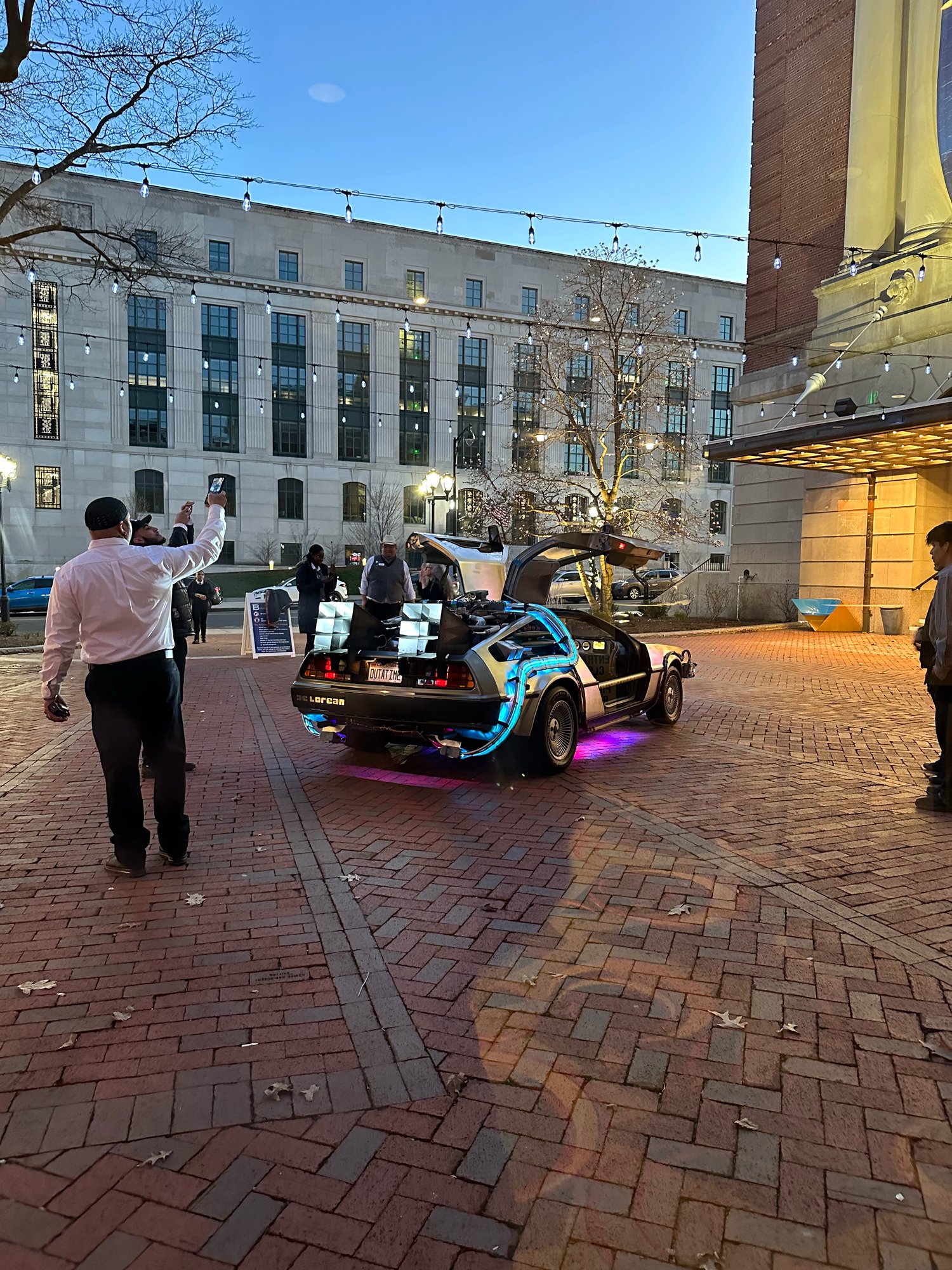DeLorean Time Machine