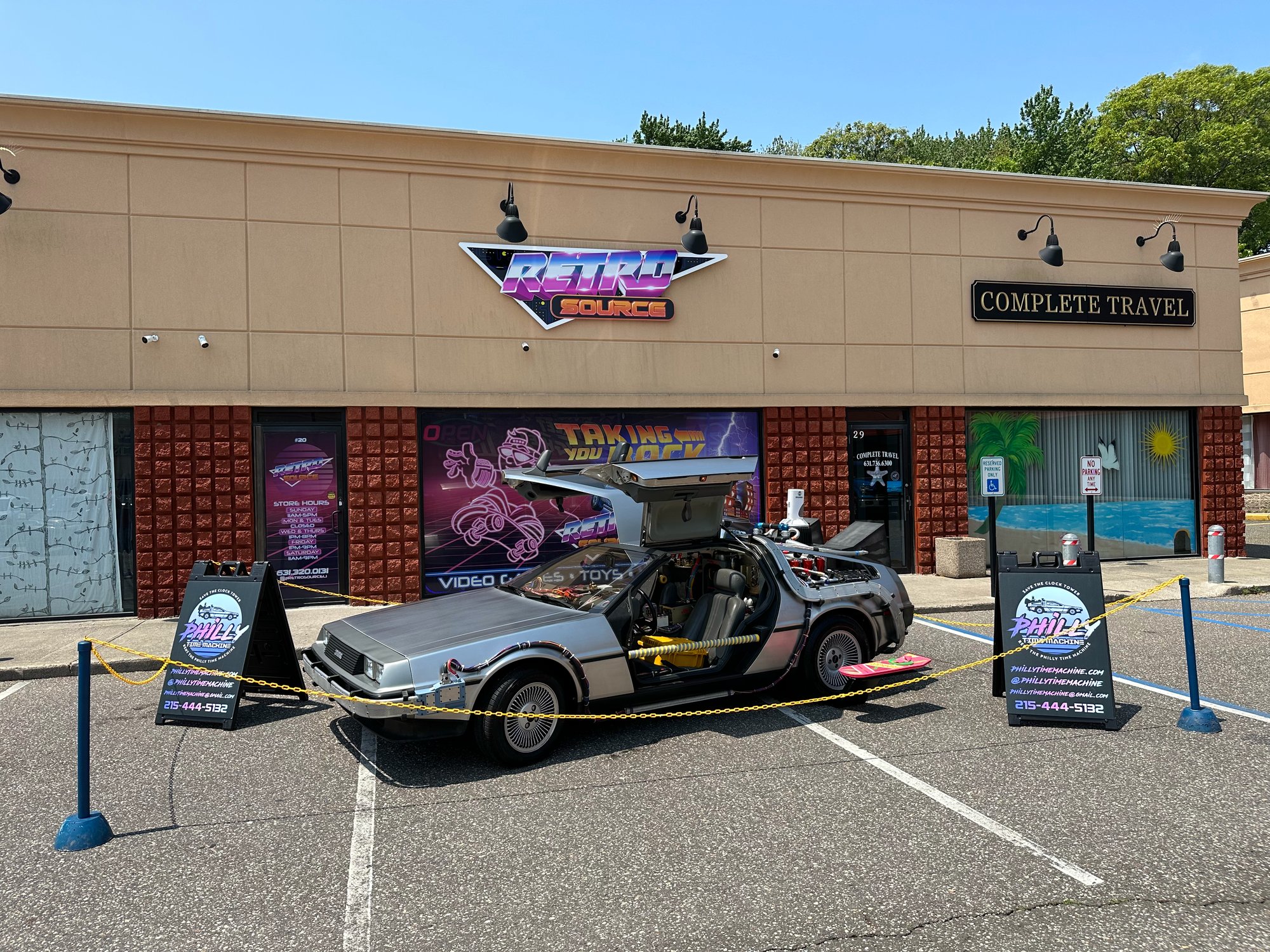 DeLorean Time Machine