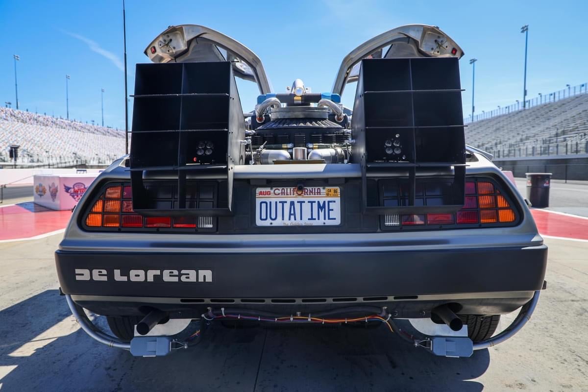 DeLorean Time Machine