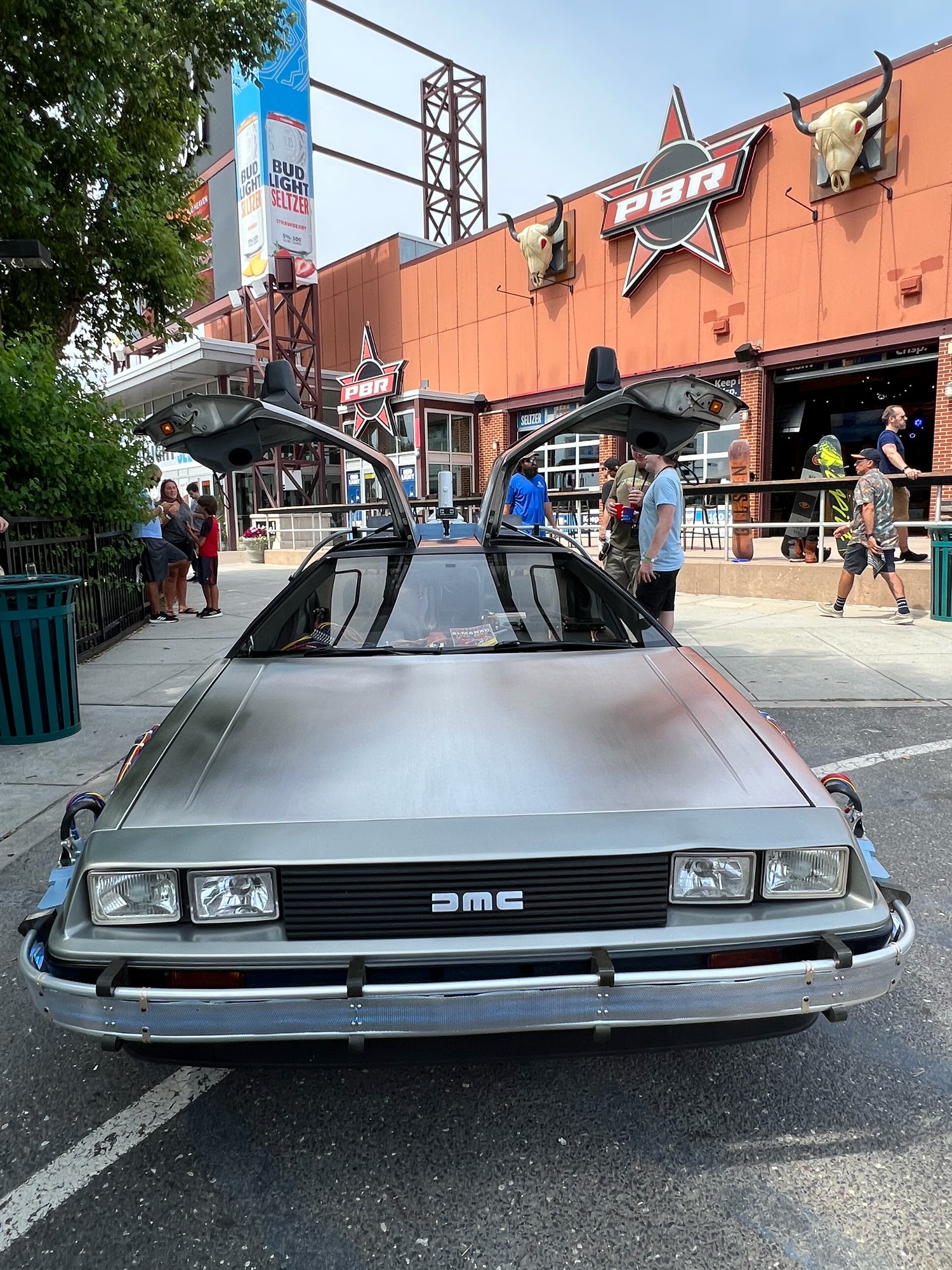 DeLorean Time Machine