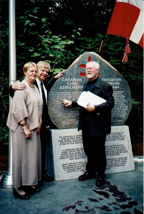 2003 Canadian Lung Association monument with stone from Denmark — Vita, Rolf & Pastor Poul B Sundgaard