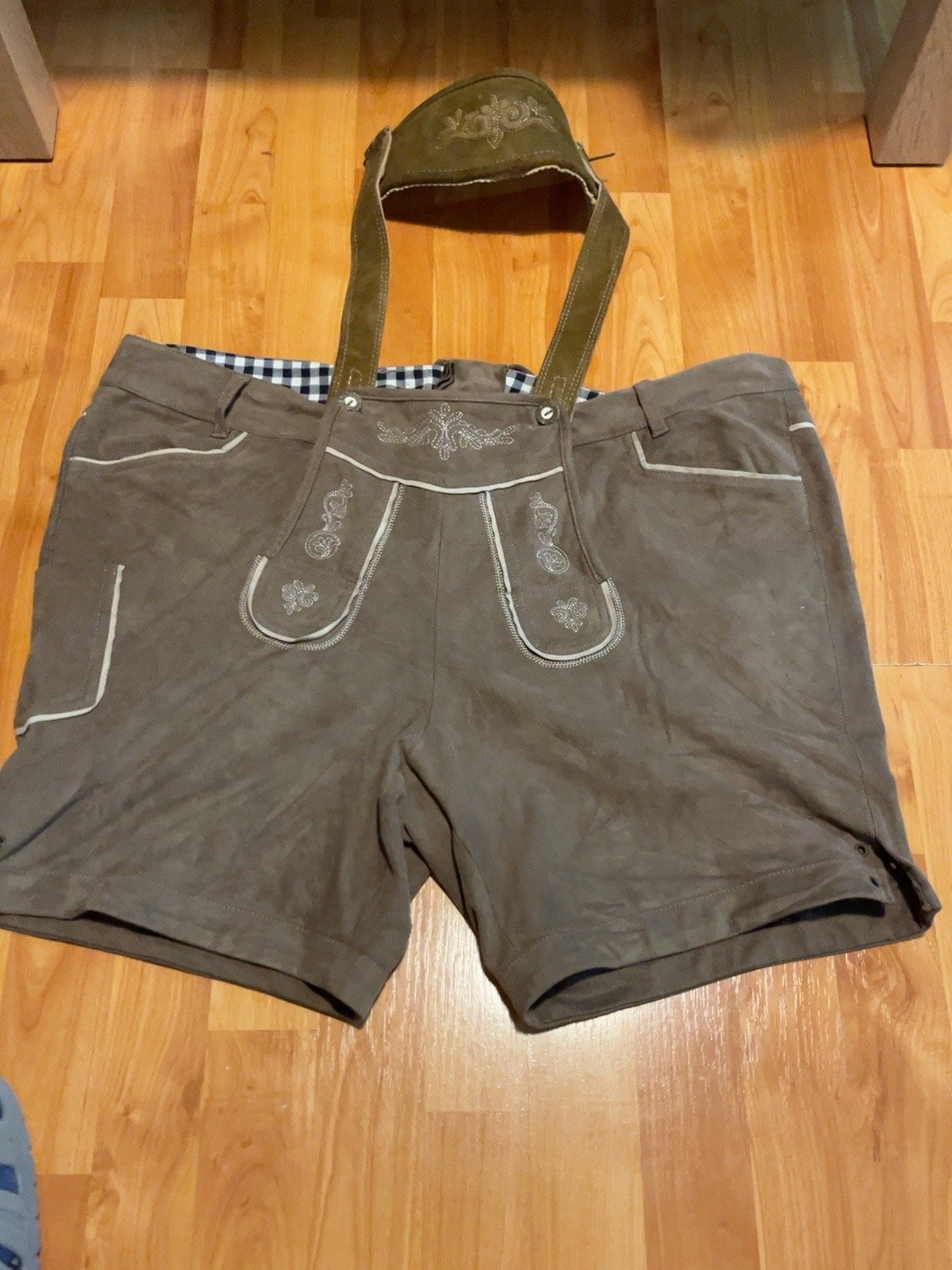 Hnědé krátké zdobené Lederhosen s kšandy, pánská položka č. 2